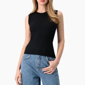 Blusa sin mangas color negro