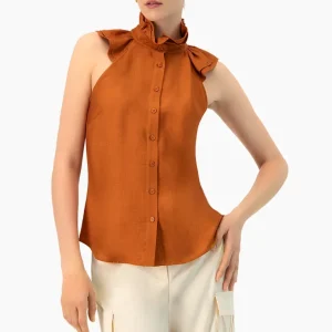 Blusa cafe de cuello alto