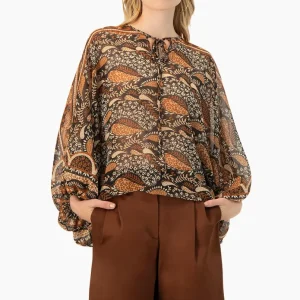 Blusa estampada de cintas en cuello