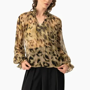 Blusa cuello alto y escote en V