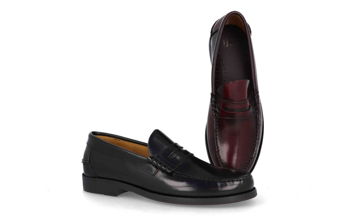 Mocasín de piel para hombre modelo 1013 en color negro y burdeos - Imagen 2