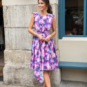 Vestido Horadada Corto