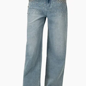Jeans denim amplio con pedreria