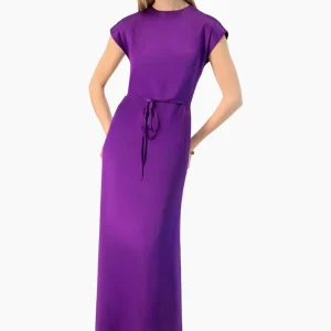 Vestido largo morado sin mangas