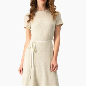 Vestido corto tejido