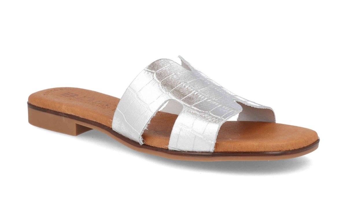 Sandalia pala de piel para mujer modelo 13053 con grabado coco y suela plana - Imagen 6