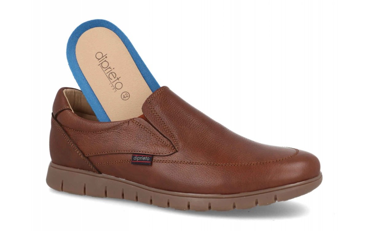 Zapato de piel para hombre modelo 13361 con elásticos laterales en negro y cuero - Imagen 6
