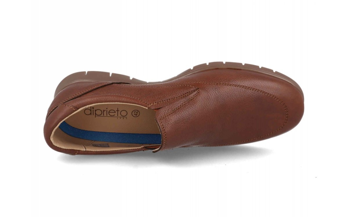 Zapato de piel para hombre modelo 13361 con elásticos laterales en negro y cuero - Imagen 4