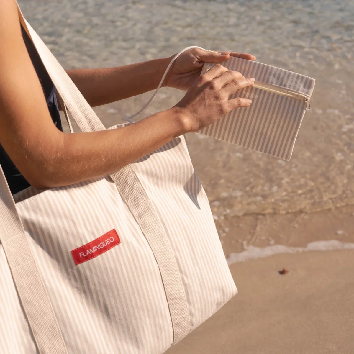 Bolsa de Playa Canvas con monedero BRUNY Beig-FLAMINGUEO - Imagen 3