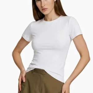 Camiseta esencial de manga corta
