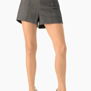 Short sastreado con bolsillos