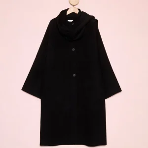 Uma Coat