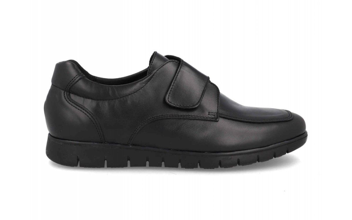 Zapato de piel para hombre modelo 2485 con cierre de velcro en color negro - Imagen 3