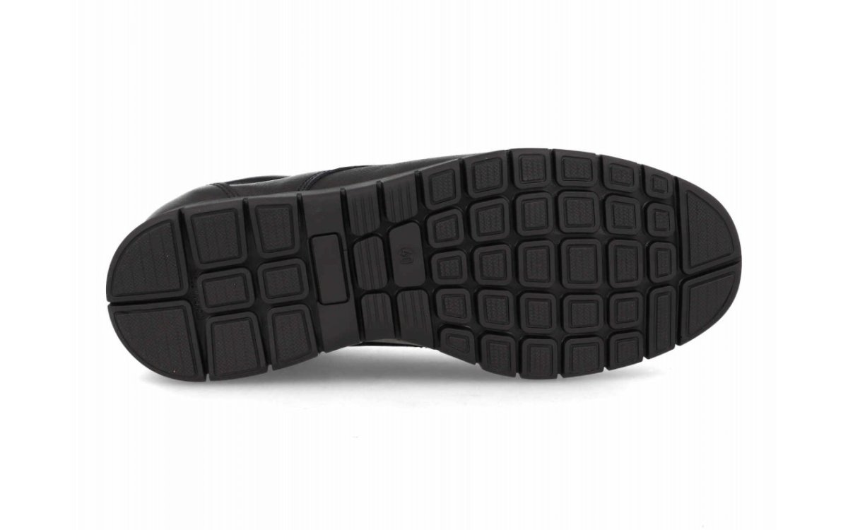 Zapato de piel para hombre modelo 2490 con cordones en color negro - Imagen 3
