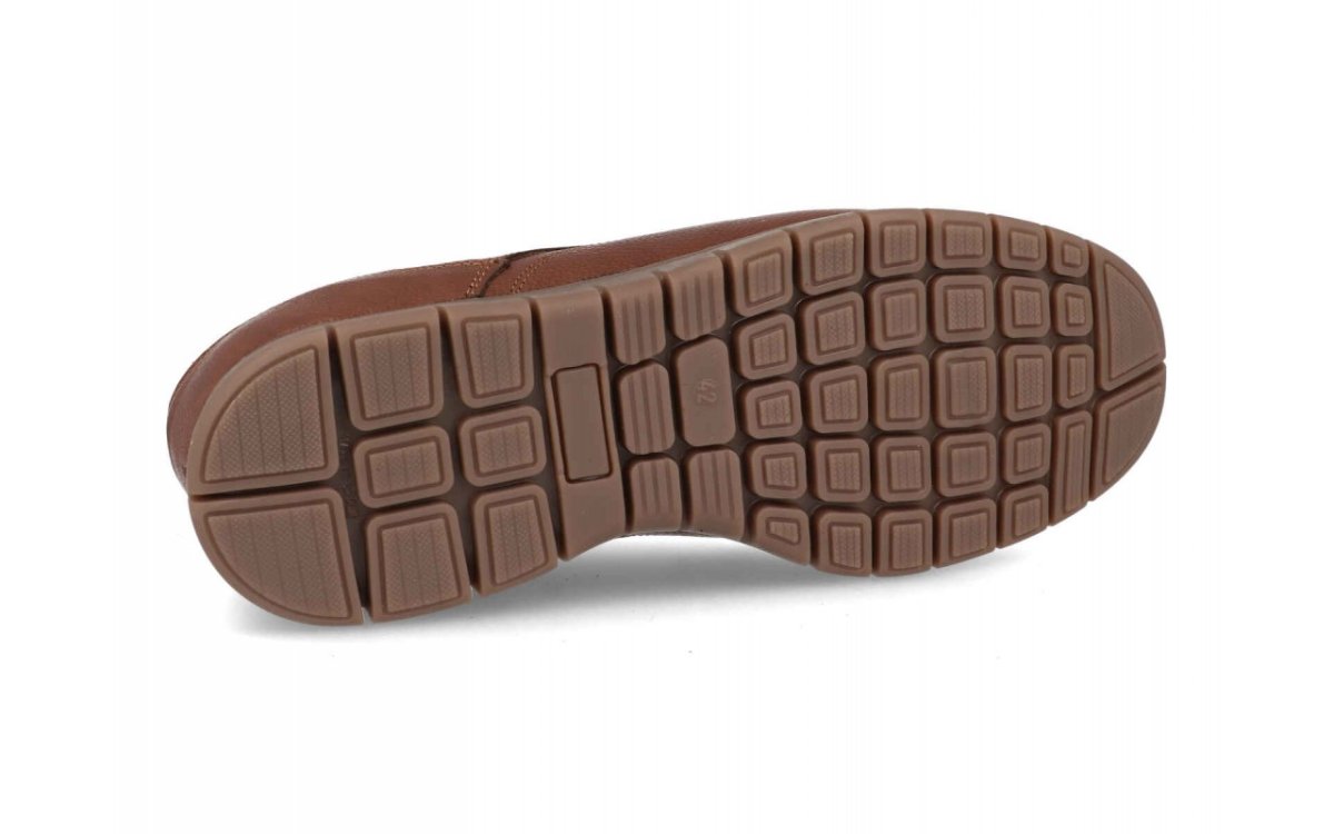 Zapato de piel para hombre modelo 2492 con cordones en colores negro y cuero - Imagen 8