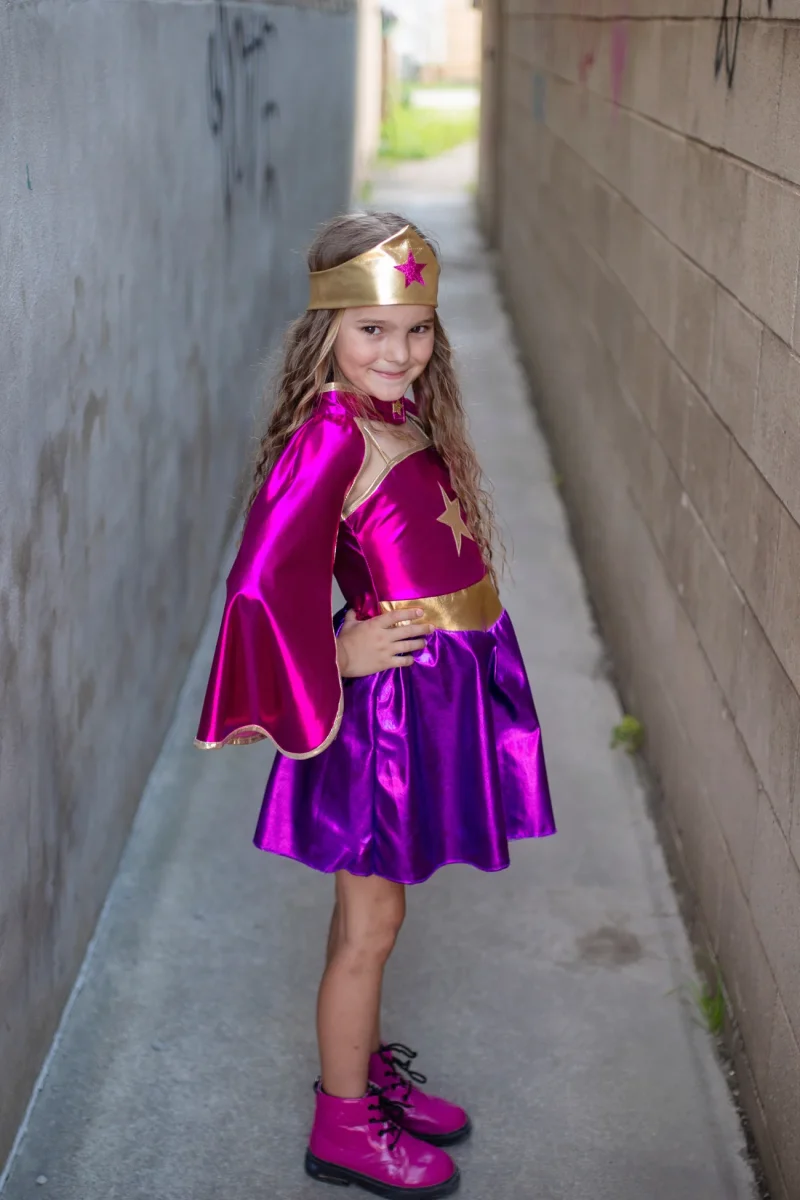 Disfraz Superheroína con vestido, capa y diadema- GREAT PRETENDERS - Imagen 3
