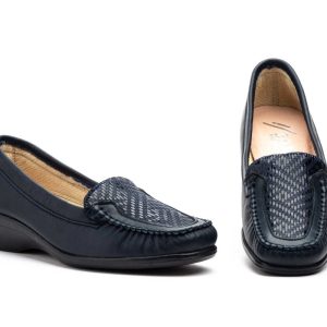 3086 Mocasín tipo kiowa para señora en piel de color negro ( hecho en España)