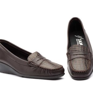 3125 Mocasín tipo kiowa para señora en piel de color marrón ( hecho en España)