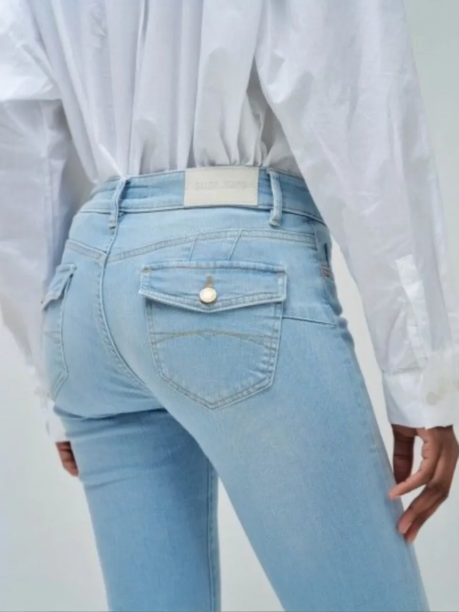 VAQUEROS WONDER PUSH UP FLARE - Imagen 4