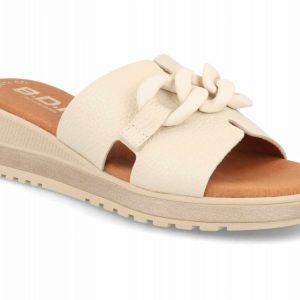 Sandalia de piel para mujer modelo 46727 con eslabones y cuña media