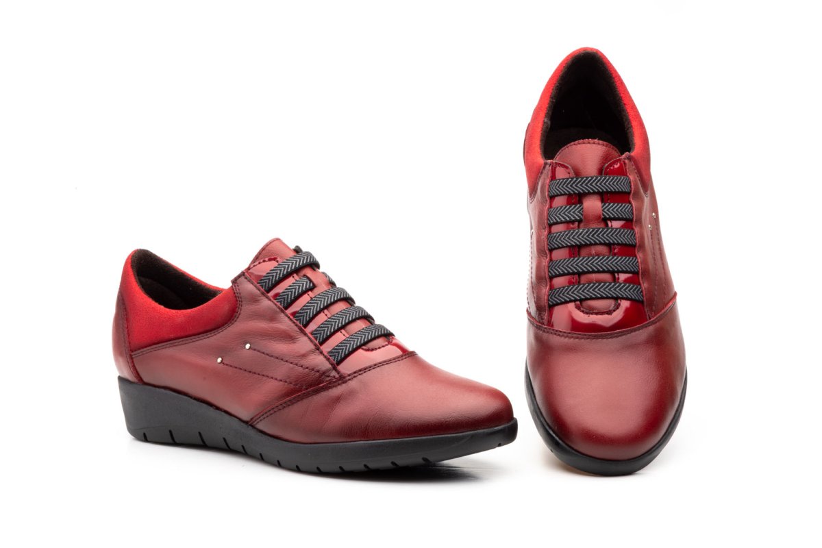 5567 Zapato para señora en piel de color burdeos con elásticos( hecho en España) - Imagen 2