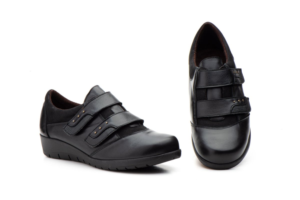 5568 Zapato para señora en piel con velcros de color negro ( hecho en España) - Imagen 2