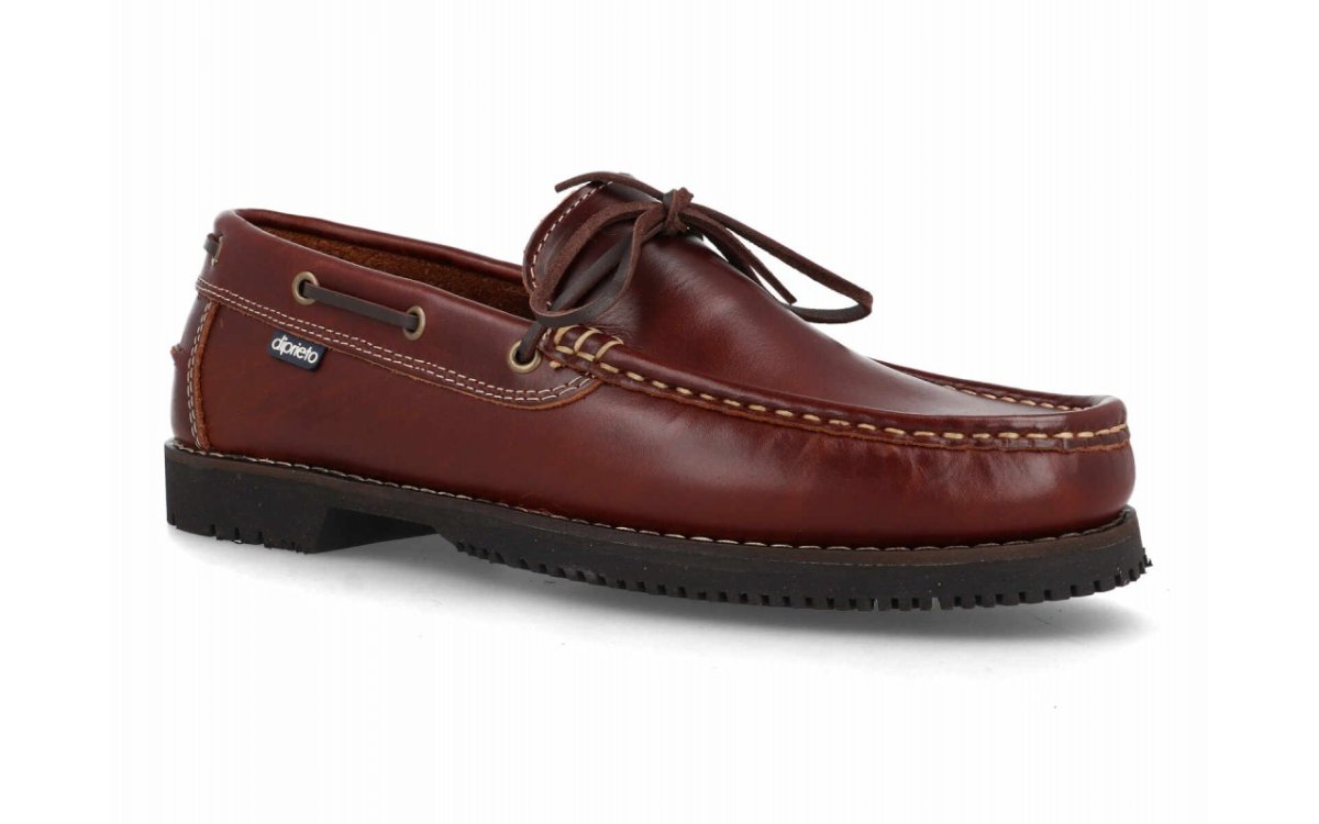 Náutico de piel para hombre modelo 5851 en color marrón con suela dentada