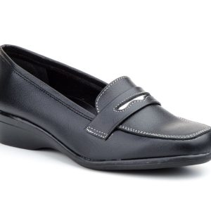 621 Mocasín con cuña para señora en piel de color negro ( hecho en España)