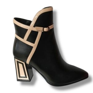 84575 A Botín de señora material vegano en color negro elegant boot con cremallera lateral.