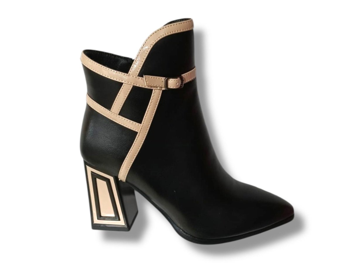 84575 A Botín de señora material vegano en color negro elegant boot con cremallera lateral. - Imagen 2
