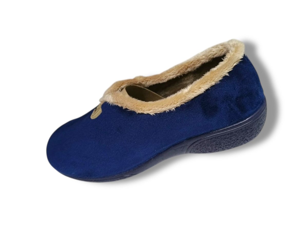 8465 Zapatilla para casa cerrada de señora en suapel de color azul, fabricada en España calidad y confort 100% - Imagen 2