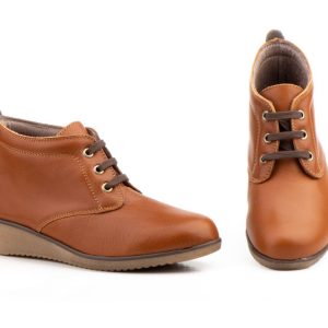 AE 398 Botín para señora en piel con cuña y cordones de color cuero ( hecho en España)