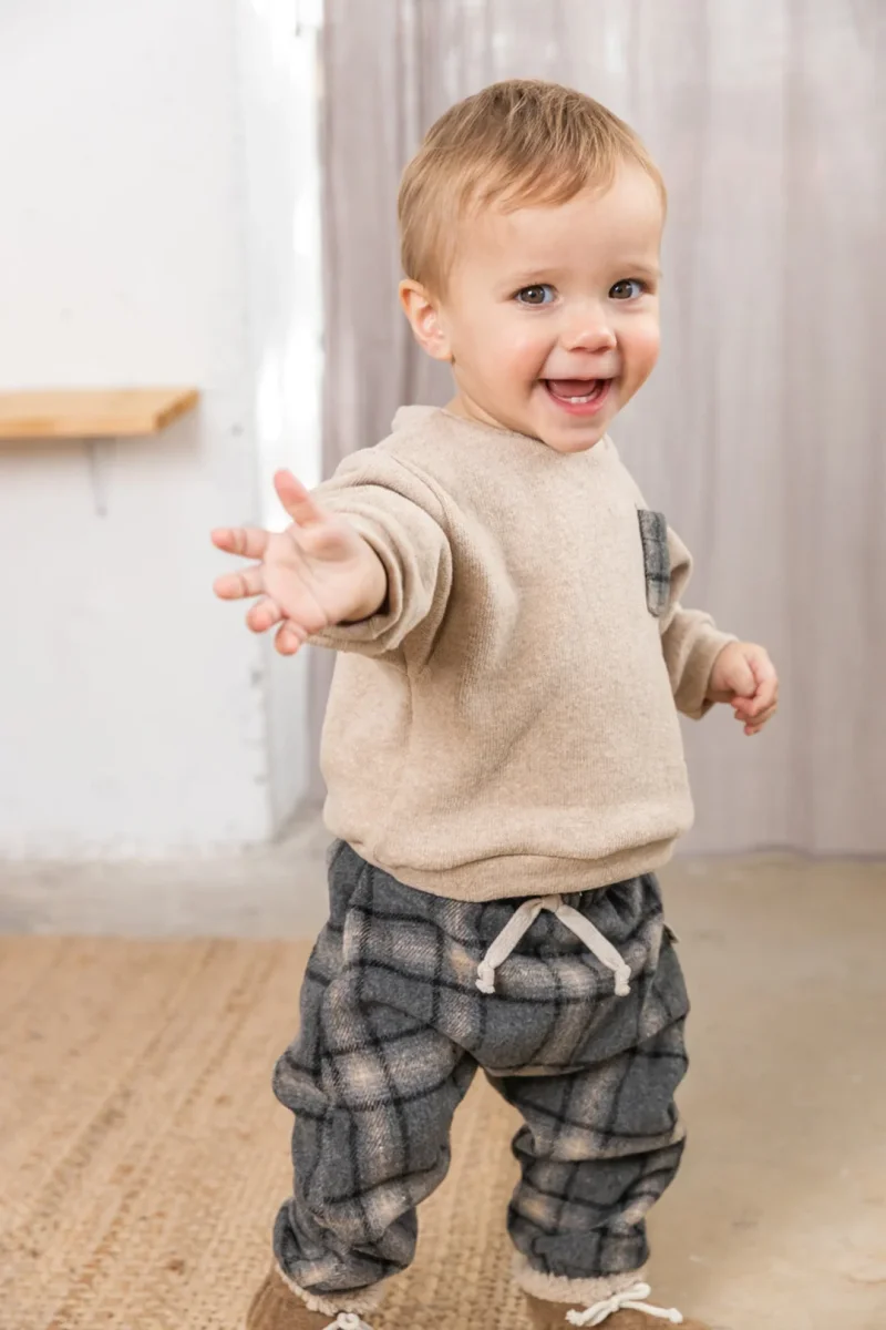 Conjunto Jersey y pantalón cuadros - PETIT INDI - Imagen 3