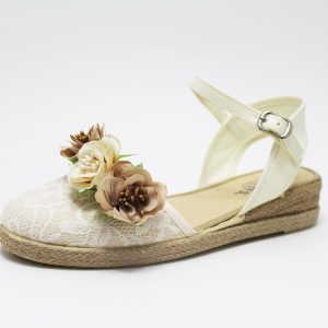 Alpargata bordado beige flores doradas