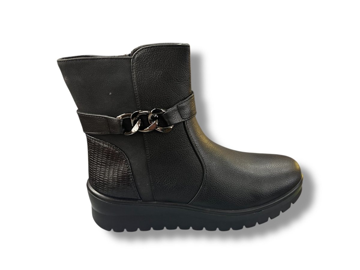 BL-126-4 Botín para señora plano con cremallera lateral de color negro. - Imagen 2