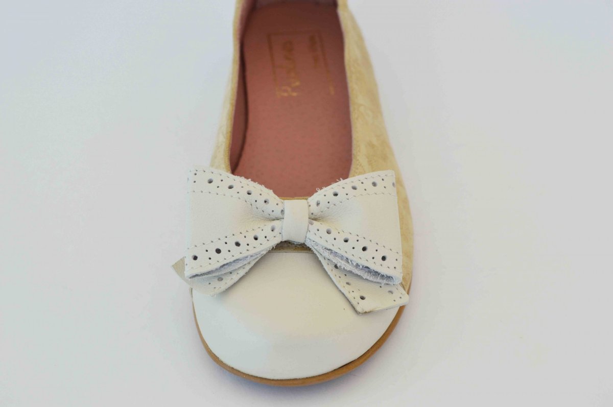 Bailarina beige estampada con puntera beige - Imagen 7