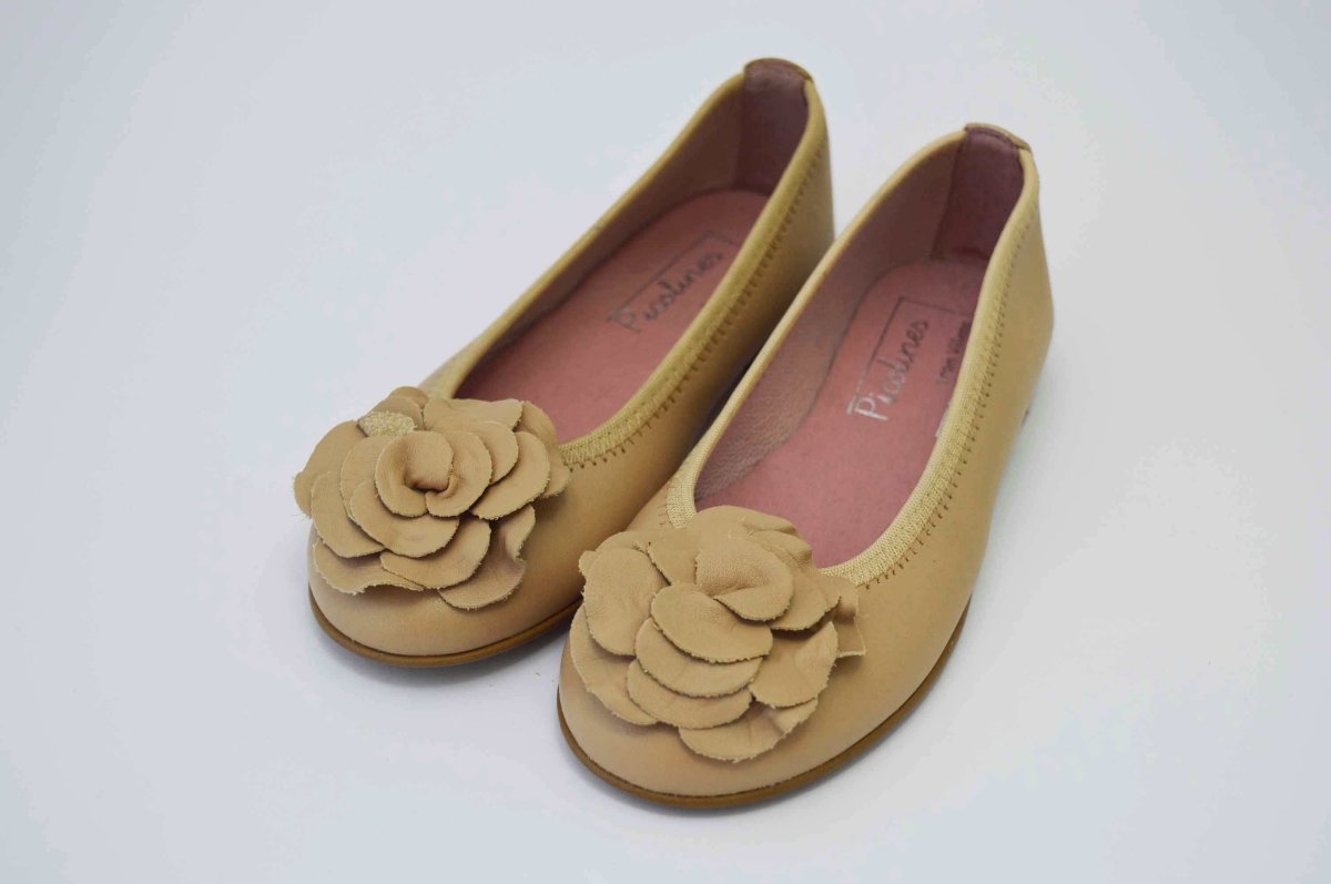 Bailarinas camel con adornos flor - Imagen 6