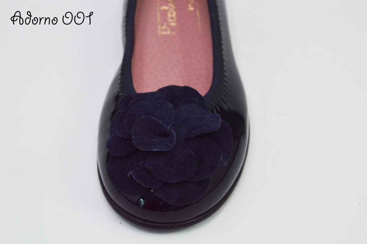Adornos de piel en charol azul para zapatos - Imagen 7