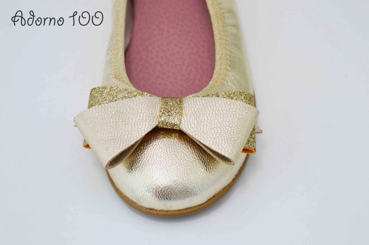 Adornos lazo de piel en dorado para zapatos - Imagen 3
