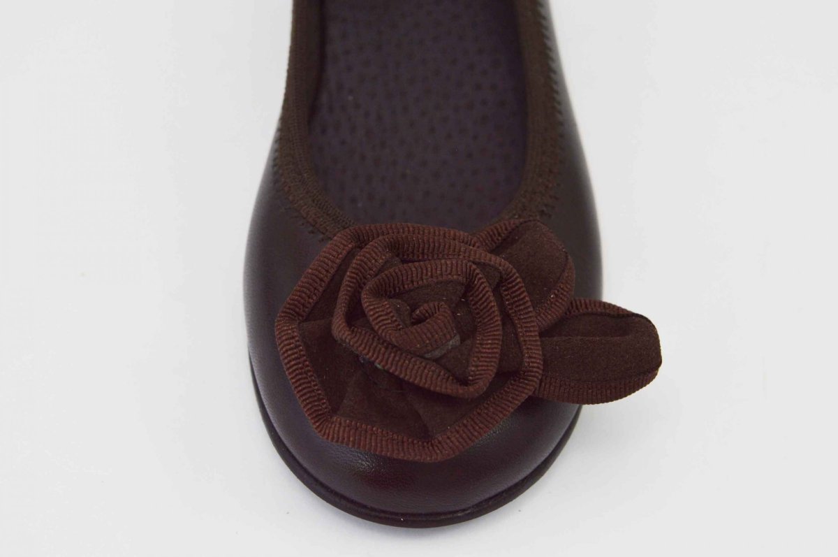 Bailarinas marrón chocolate con adornos - Imagen 4
