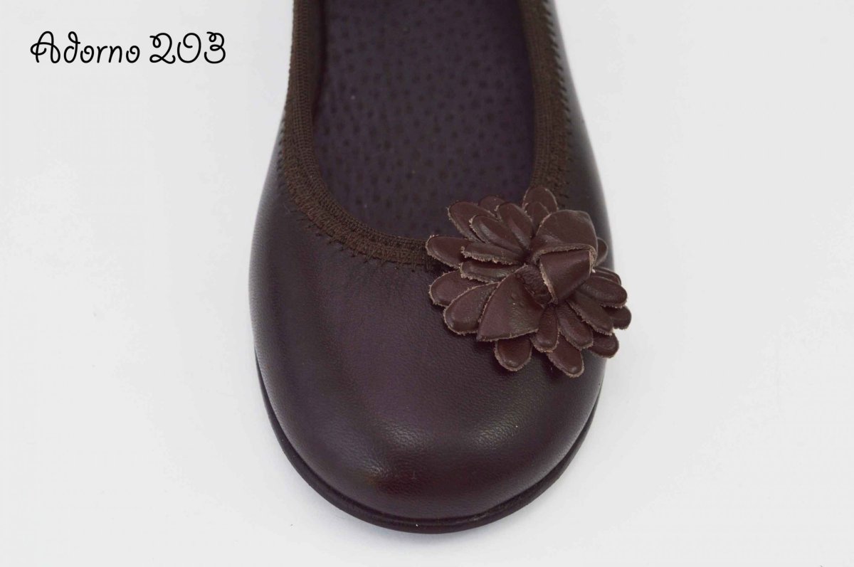 Adornos de piel en marron chocolate para zapatos - Imagen 5