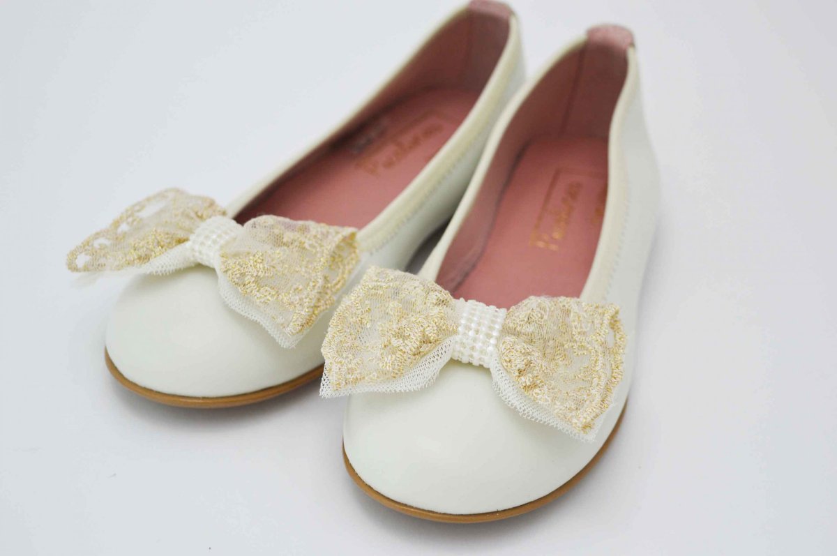 Bailarinas beige con adornos lazo de tela - Imagen 3