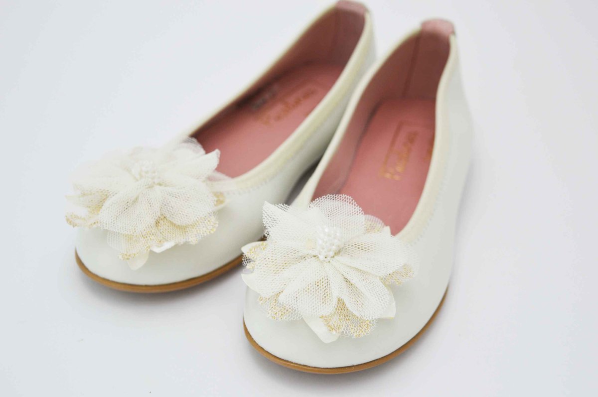 Bailarinas beige con adornos flor de tela - Imagen 8