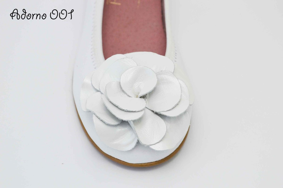 Bailarinas blanco con adornos flor - Imagen 6