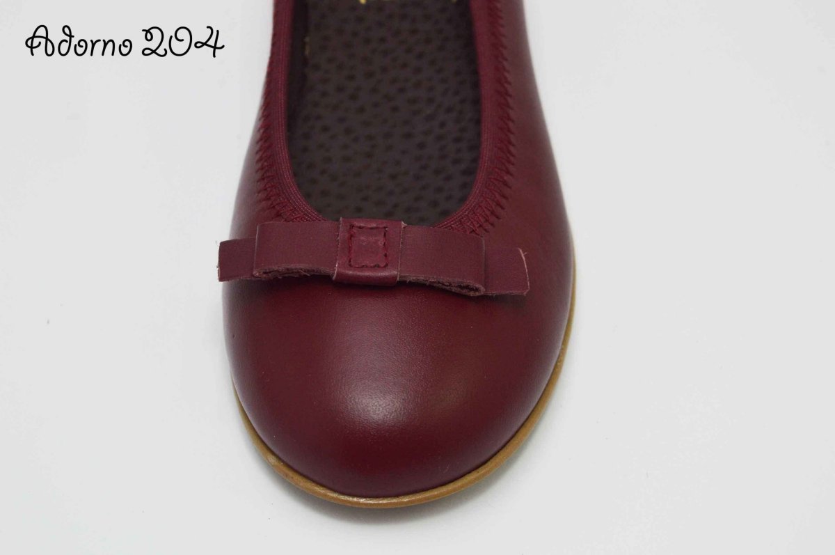 Adornos de piel en burdeos para zapatos - Imagen 6