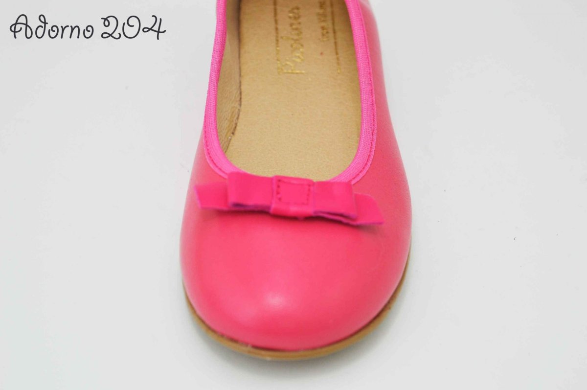 Adornos de piel en fuxia para zapatos - Imagen 4