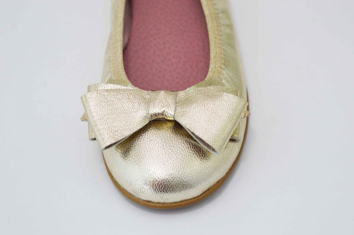 Bailarinas doradas con adornos lazo - Imagen 9