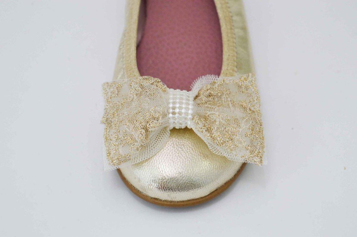 Bailarinas doradas con adornos de tela - Imagen 5