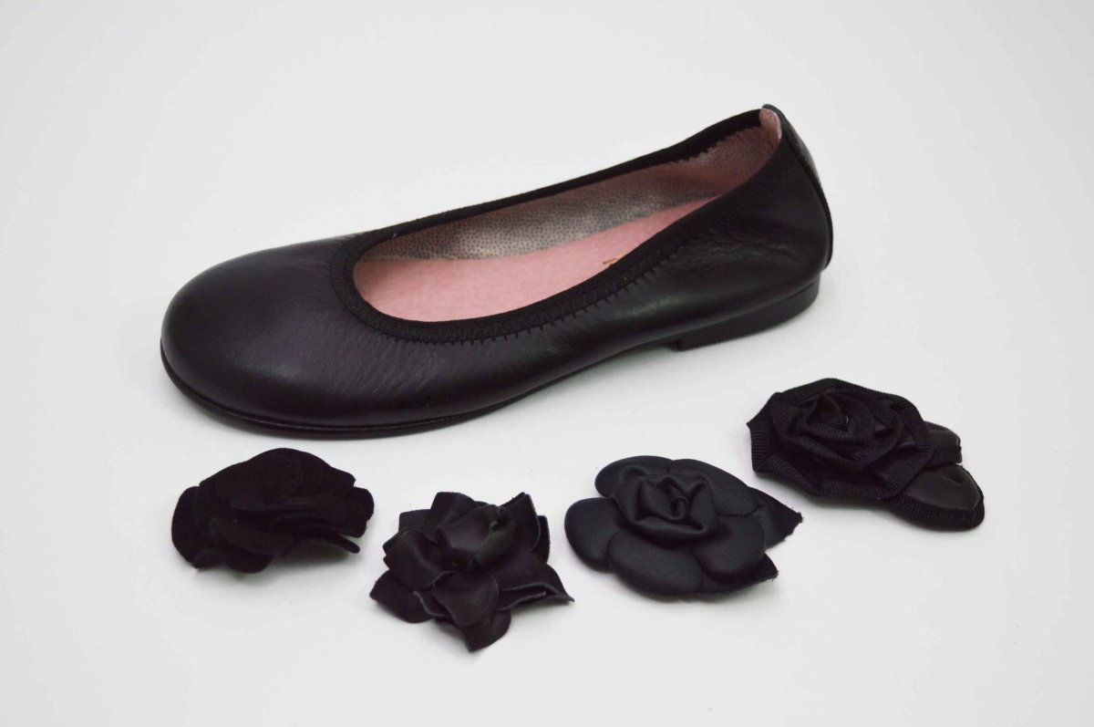 Bailarinas negro con adornos flores - Imagen 2