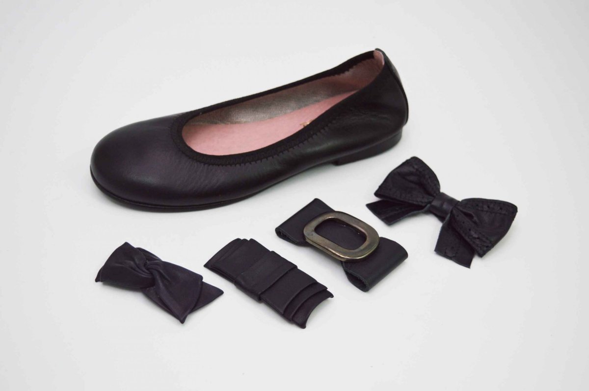 Bailarinas negro con adornos lazos - Imagen 2